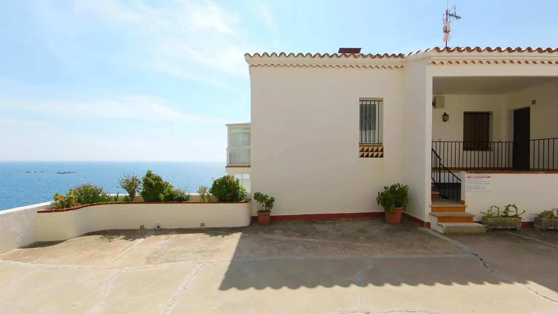 Pretty Apartment With Balcony Roses Spain